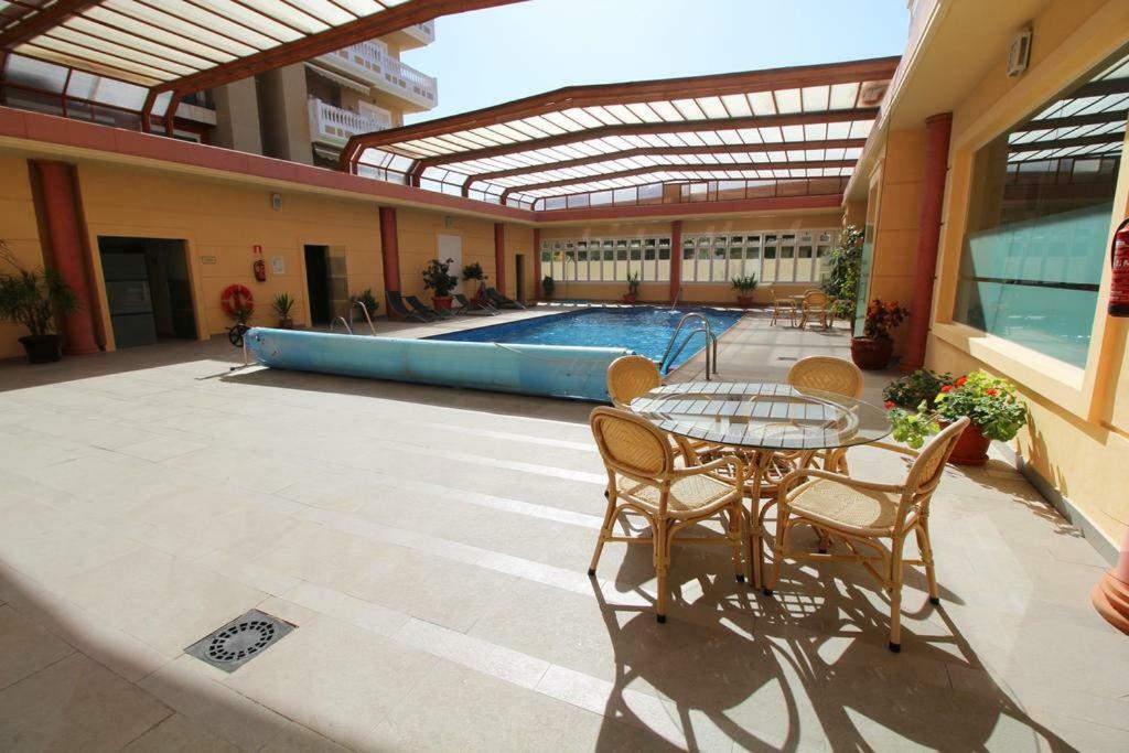 Atico Deluxe Entre Centro Y Playa Salinas Con Terraza, Wifi, Piscina Climatizada, Gym, Sauna Y Garaje -Smart Tv Roquetas de Mar Extérieur photo